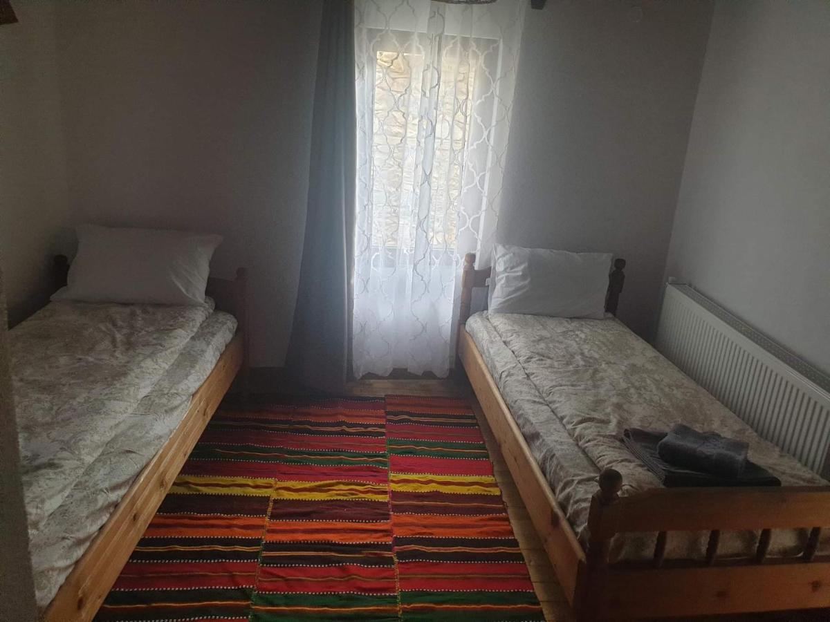 Къща за гости Близнаците Лештен Экстерьер фото